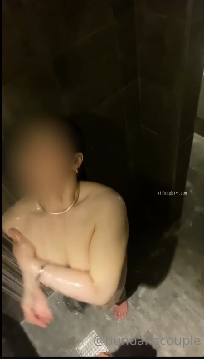 ｛最新网曝事件｝B站很火的舞蹈区双马尾可爱美少女浆果儿全裸宅舞才艺表演流出身材没得说多套制服装