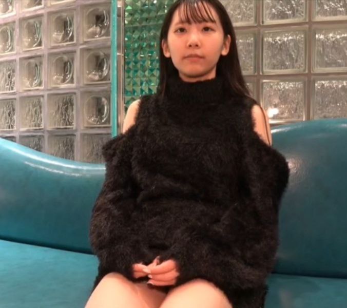 和开宝马的公务员夫妻交换归来 畅谈性爱感受 换妻套路 讲着讲着骚穴水流 自慰口交来一波